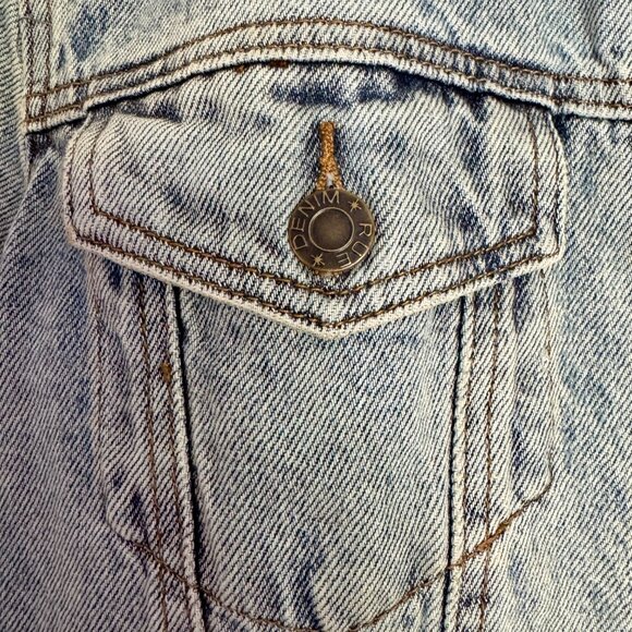 Rue Denim Lady Luck Jean Jacket, Size Medium - Picture 4 of 9